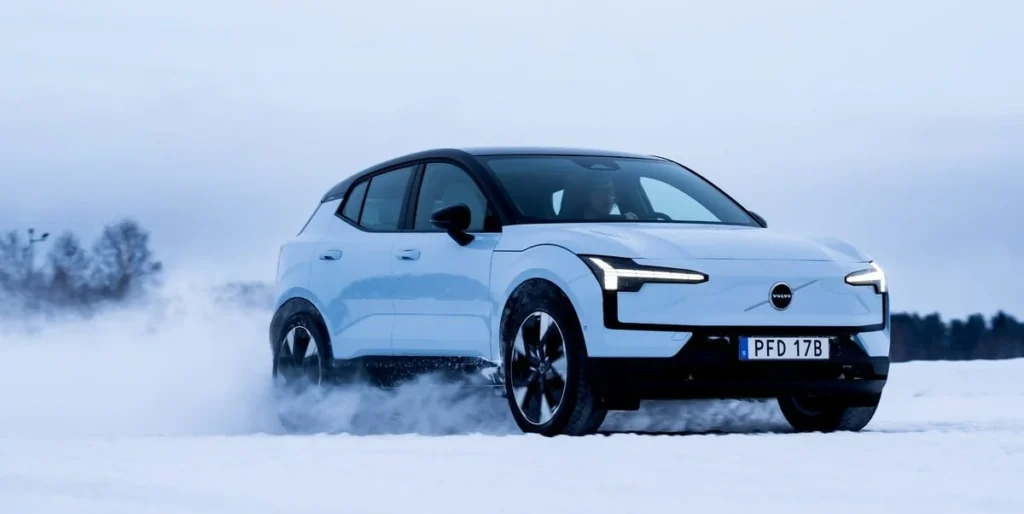 Volvo EX30 EV 2025