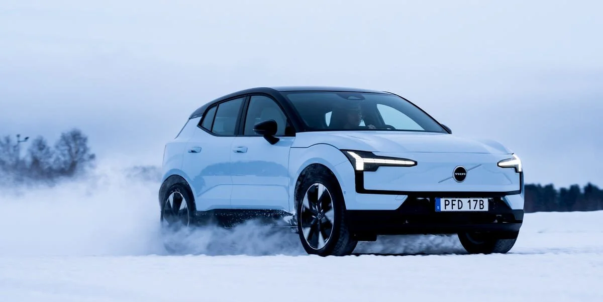 Volvo EX30 EV 2025